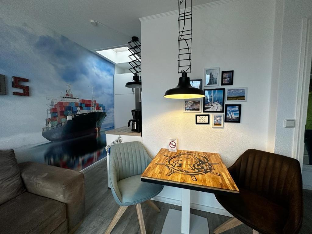 Bootshaus Appartements Cuxhaven Luaran gambar